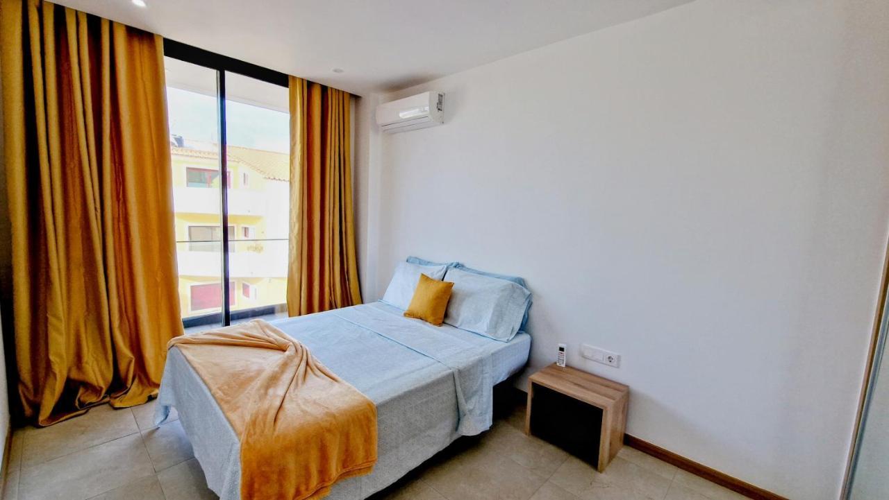 Praia Modern Apartment Vista Mar Ngoại thất bức ảnh